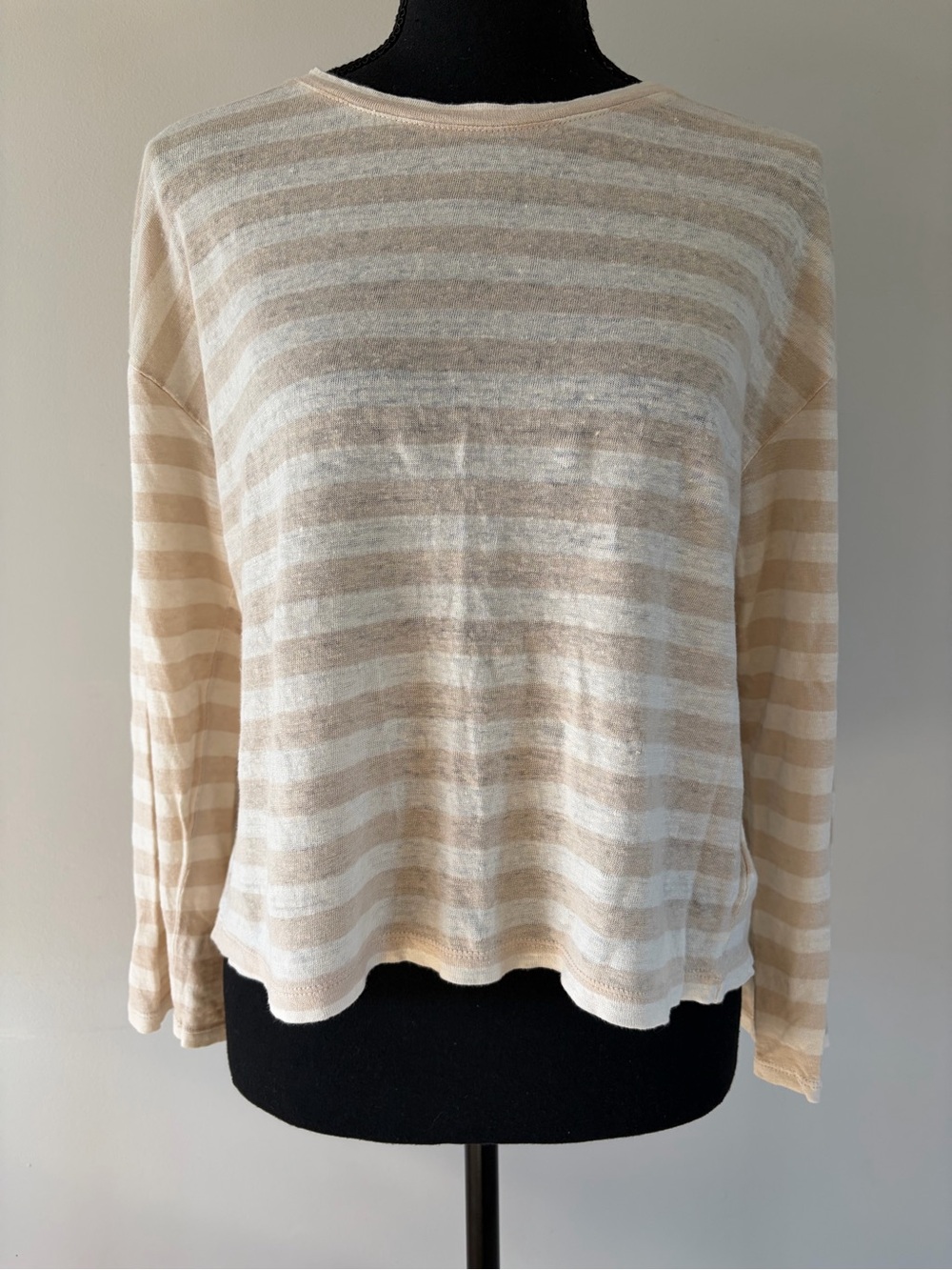 C&C California 100% Linen Beige & White Striped Long Sleeve Crewneck size M
